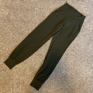 lululemon joggers